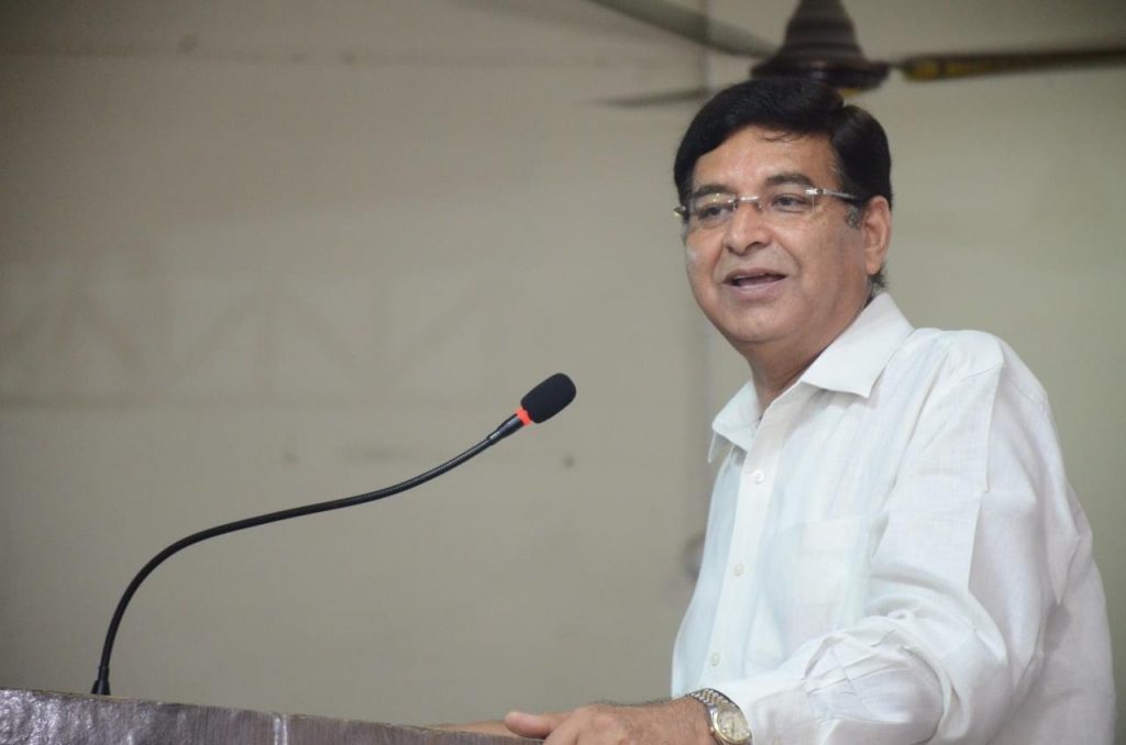 नेता प्रतिपक्ष प्रीतम सिंह बोले सदन से सड़क तक भाजपा के 57 विधायकों पर भारी पड़े कांग्रेस के 10 विधायक,  जनता से जुड़े मसलों पर भटकी हुई नजर आई सरकार