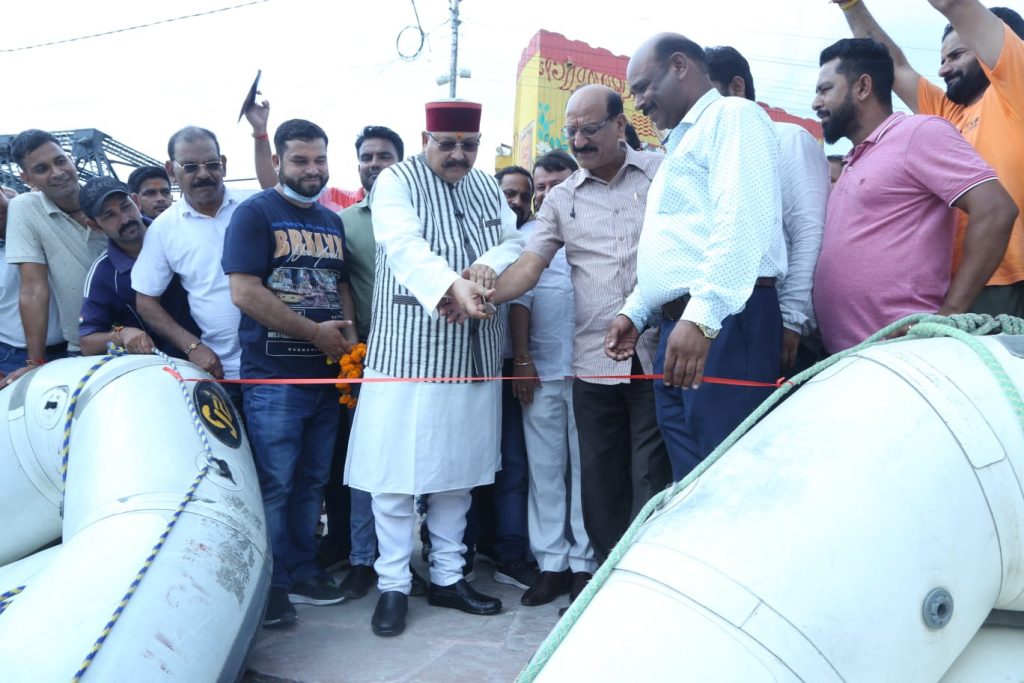 सतपाल महाराज बोले कोरोना काल के पश्चात राफ्टिंग का प्रारंभ होना बेहद सुखद, पर्यटन मंत्री ने किया राफ्टिंग सीजन का शुभारंभ