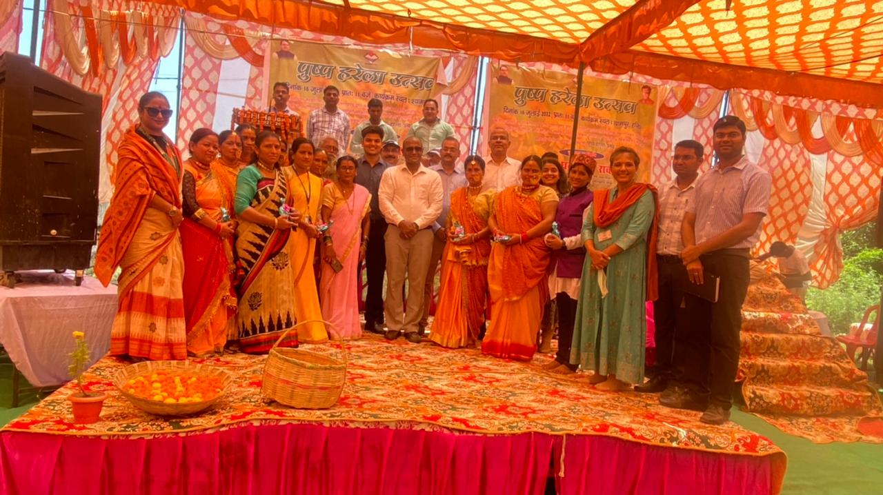 सहकारी समिति लालढांग ने गेंदा की खेती करने वाले किसानों के प्रयासों को बढ़ावा देने के लिए हरेला उत्सव का किया आयोजन