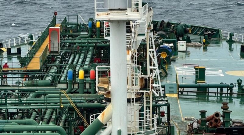 वैश्विक संकट के बीच भारत को राहत: ‘जग वसंत’ एलपीजी टैंकर सुरक्षित कांडला पोर्ट पहुंचा